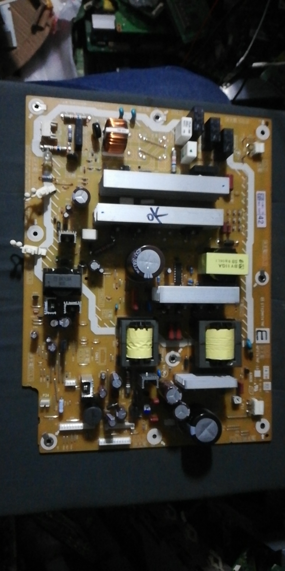 原装松下TH-P42S10C 电源板ETX2MM747MF E NPX747MF-1A 实图