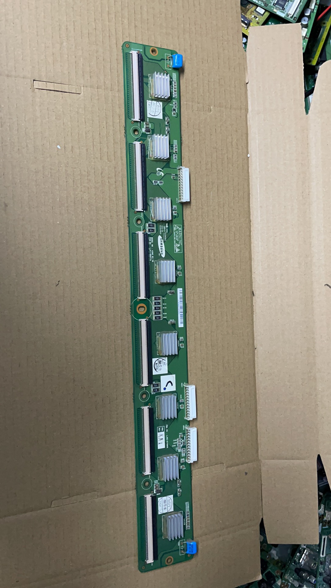 海信TPW42M69等离子电视缓冲板板号LJ-05077A