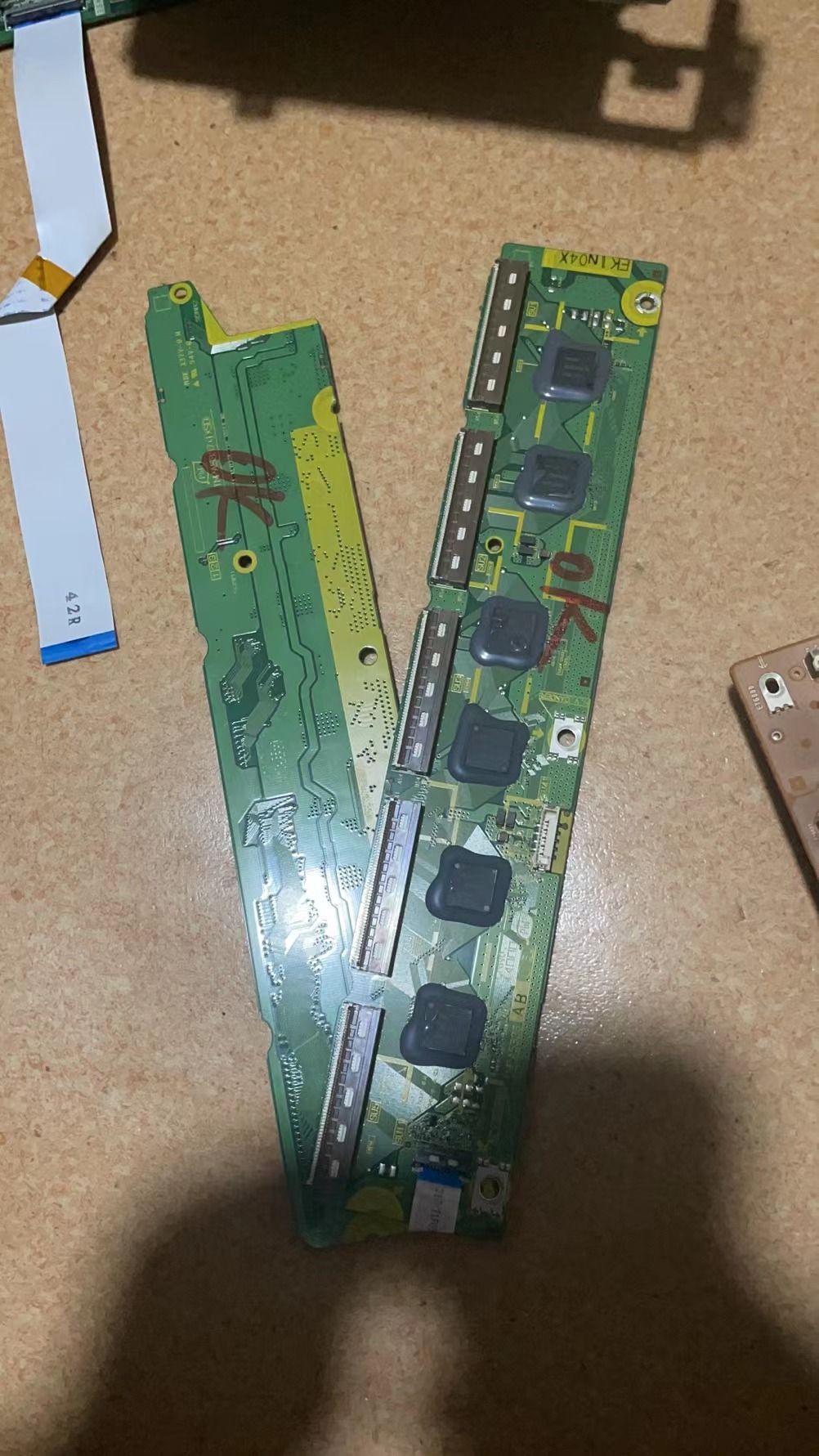 松下TH-P50UT30C TH-P50U30C缓冲板TNPA5336 AB TNPA5337AB一对价