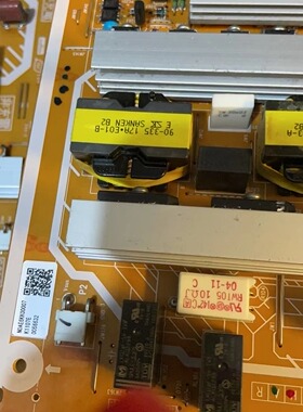 松下 TH-P55ST30C 电源板 PSC10351H M PKG1 N0AE6KK00007 三电容