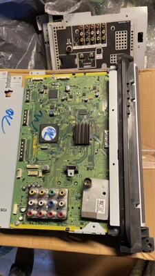 松下TH-P42C22C主板TNPH0842 QU 1A屏MC106H30U13试机