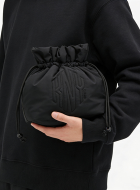 超赞质感 日单KNY刺绣防泼水厚实微夹棉尼龙抽绳收纳包