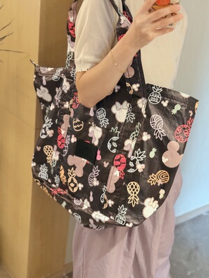 原单出口剩余进口杜邦纸印花单肩包手提包购物包 背后可插拉杆箱