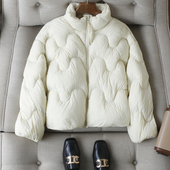 温暖软糯 休闲百搭90鸭绒小立领波浪绗线显瘦蓬感面包服羽绒服冬