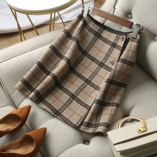 拥有一条等于两条 百搭双面毛呢A字半身裙 两面可穿复古格纹围裹式