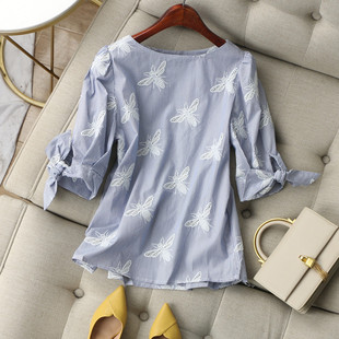 文艺小清新~精致镂空蜜蜂刺绣袖口打结套头清爽蓝白条纹全棉衬衫