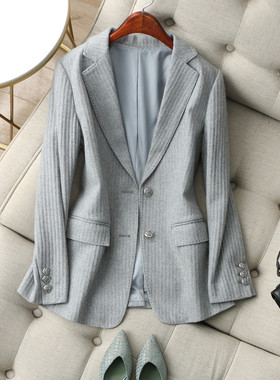 高阶稳重！精致30度气质灰色通勤修身立体条纹薄羊毛呢西装外套女