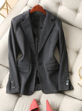 职场通勤OL定入！干练利落深灰色肌理显瘦一粒扣修身毛呢西装外套