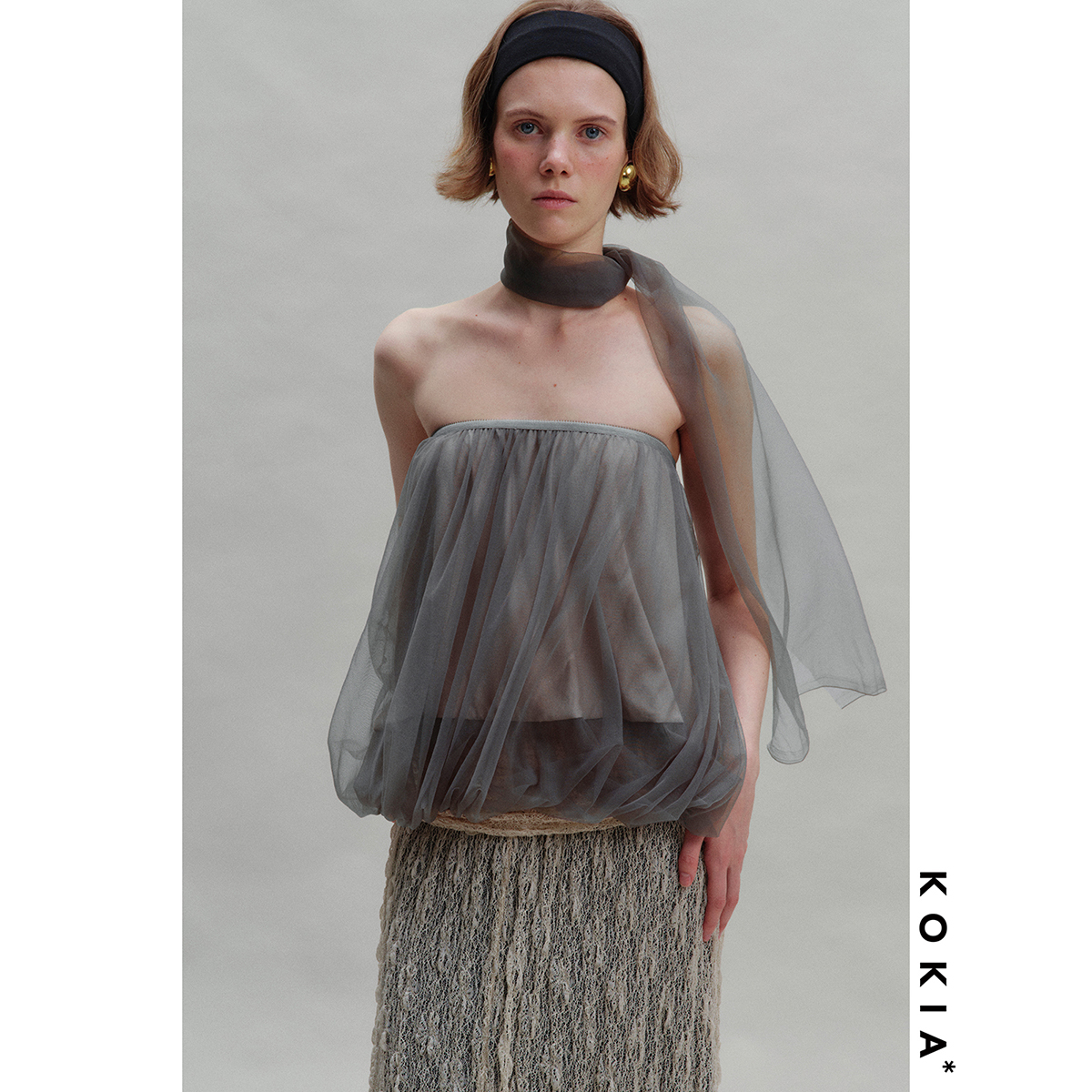 KOKIA立体斜裁花苞感网纱抹胸