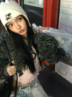 JAC FLEURANT 2025秋冬新品白色刺绣LOGO保暖针织滑雪冷帽耳机帽