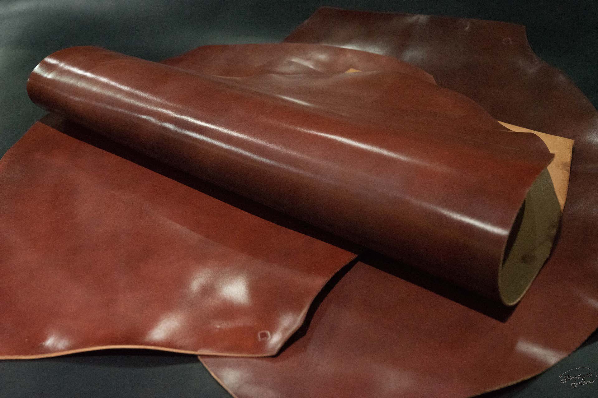 s家皮革 Horween Shell Cordovan  美国霍尔文马臀皮 石榴色
