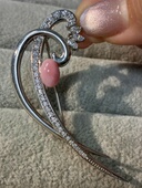 海螺珠胸针 五位数 M家正品 樱花粉满火焰纹11.9克重工18K镶嵌钻石