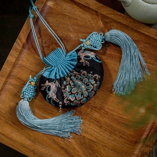 黑底宝花奔鹿宋锦荷包 真丝织金宋锦 手工中国结回笼须礼物送老外