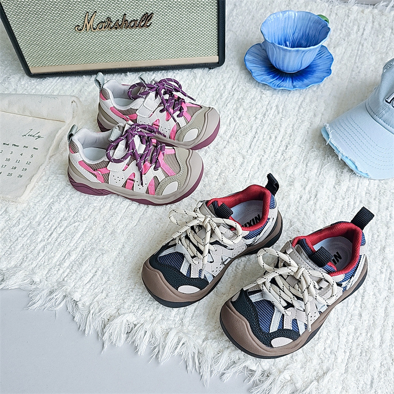 555328童鞋2025秋款韩版男女童洋气休闲鞋登山鞋运动跑步训练鞋