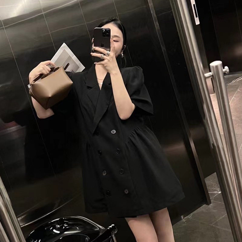法式复古西装裙时髦感显瘦西装领双排扣中长款泡泡袖连衣裙