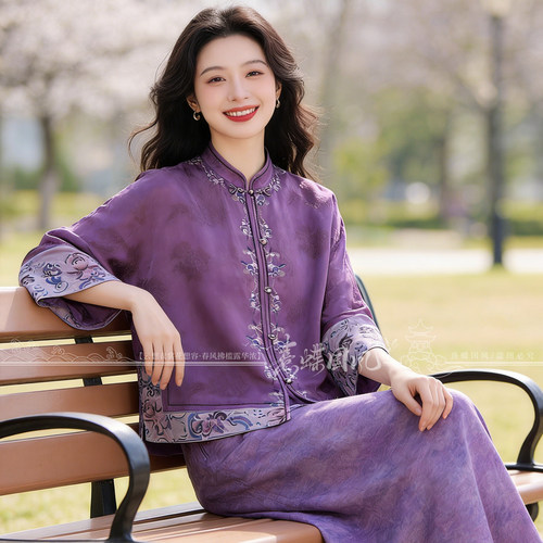 新中式手推绣花紫色七分袖外套