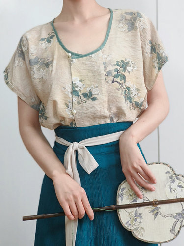 青泠谷夏季梨花桂花唐背子上新