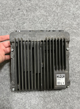 雷克萨斯LS车型发动机电脑 原厂零件号：89661-50Y30 原厂拆车件