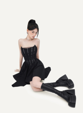 VOCK 暗黑维纳斯 浪漫高级设计感网纱鱼骨显瘦年会不规则抹胸裙子