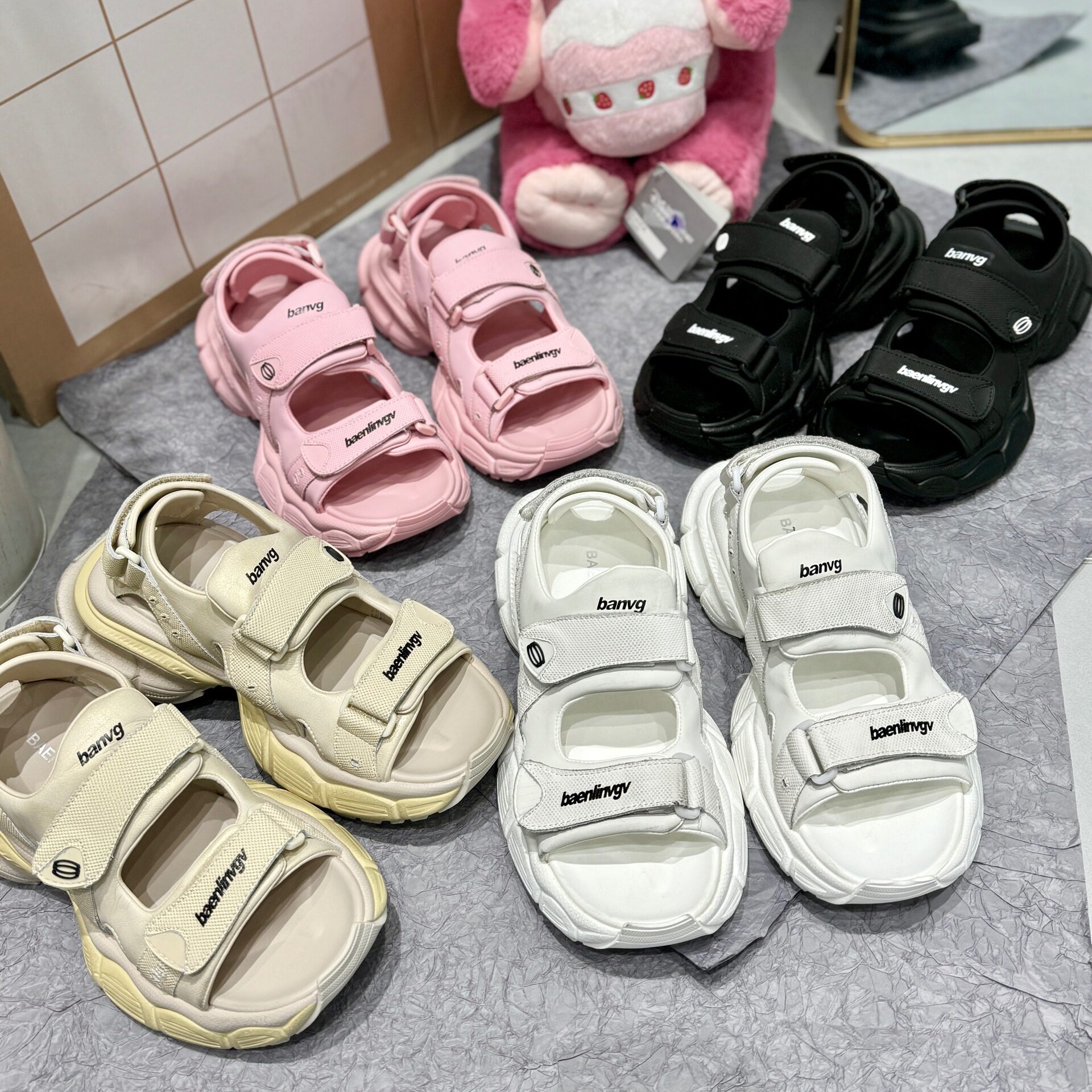 2024ins潮厚底沙滩凉鞋厚底鞋魔术贴老爹鞋休闲鞋女白黑走秀款