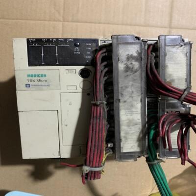 Schneider TSX3710001 TSXDMZ28DR TSXDEZ12D2 议价