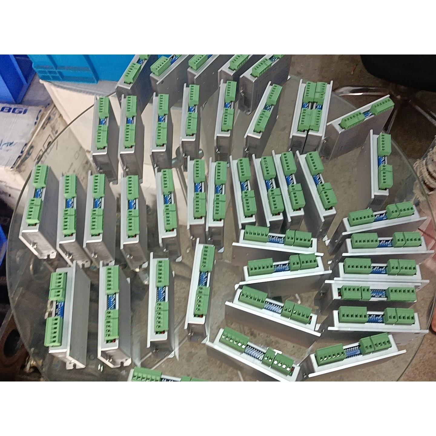 驱动器控制器研控驱动器 2D35M    YAKD
