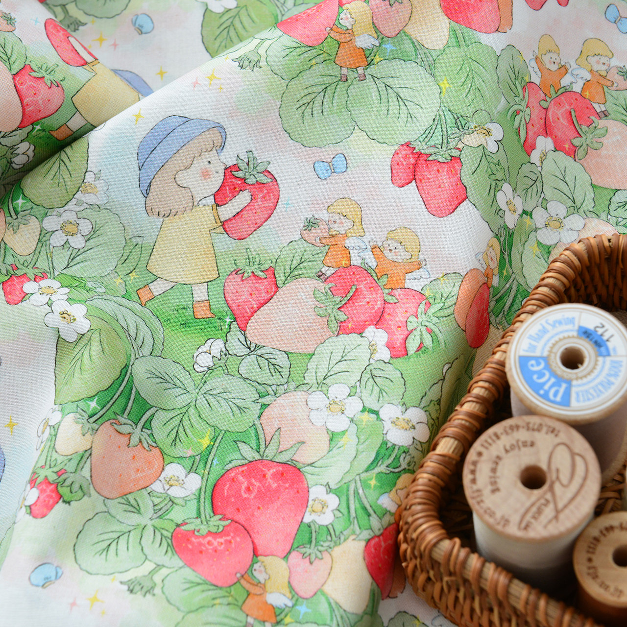纯棉布料汤丸酱的治愈插画手工diy全棉卡通田园绿面料布摘草莓