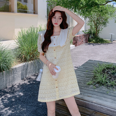 现货 夏季新款花瓣领镂空拼接灯笼袖连衣裙2715-P145控218