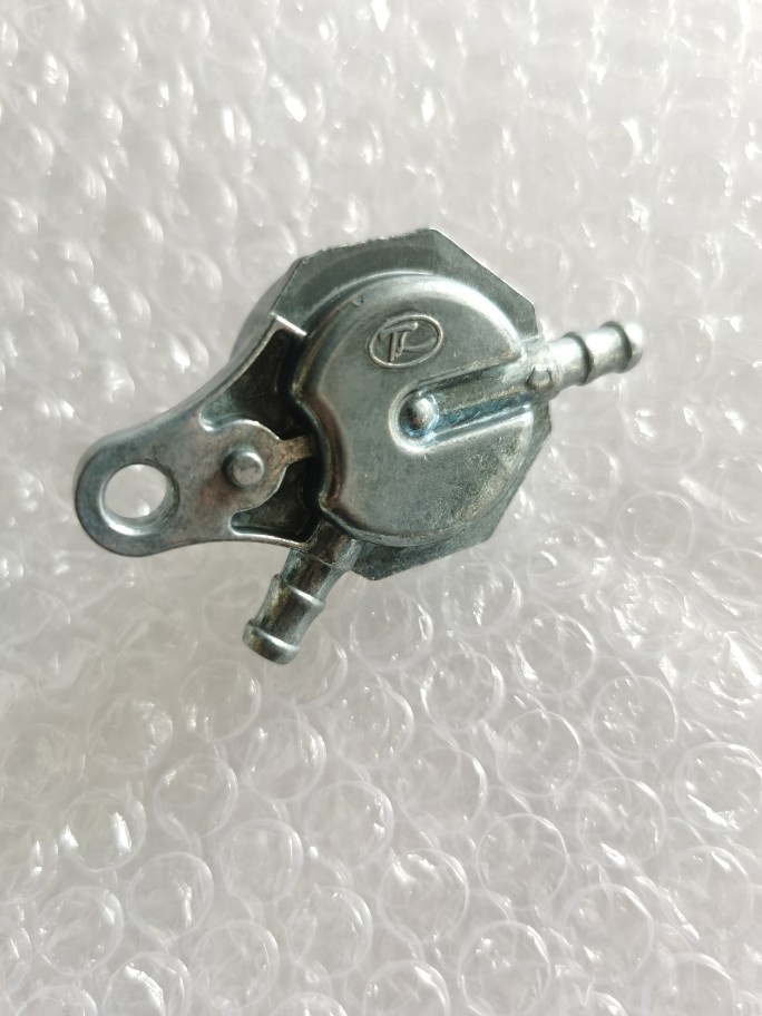 铃木摩托车配件丽彩QS125T-2悠e韵彩100T超人QS150T油箱开关 负压