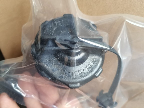 铃木摩托车超人QS150T悠e125丽彩125T-2韵彩QS100T锋彩125T油箱盖