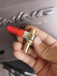 济南铃木摩托车配件UY125优友UU优驿UE排气管排水阀油水分离器