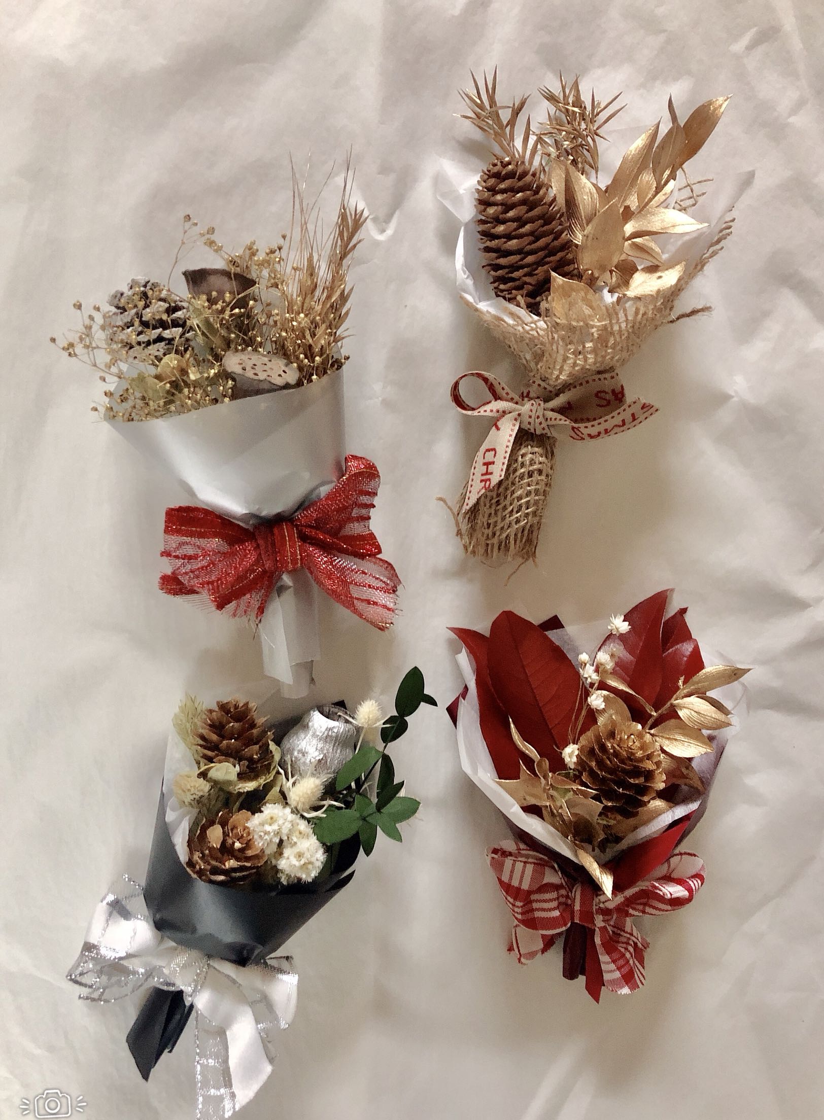 2020新年圣诞小花束迷你干花金松果富贵叶永生花节日活动伴手礼盒