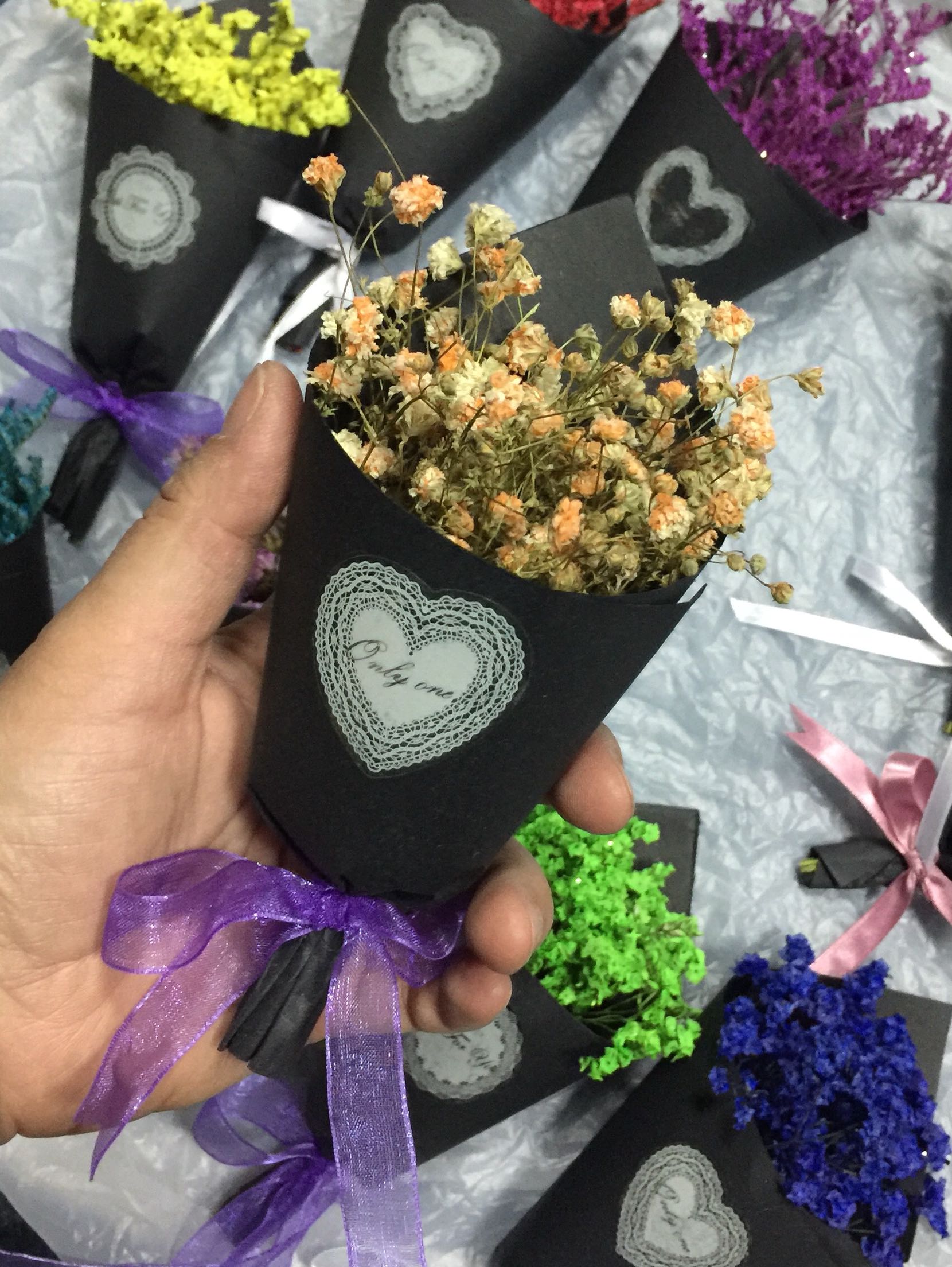 韩式巴掌大迷你干花束满天星玫瑰干花束拍摄道具商务定制吸粉送礼