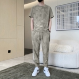 卡其色