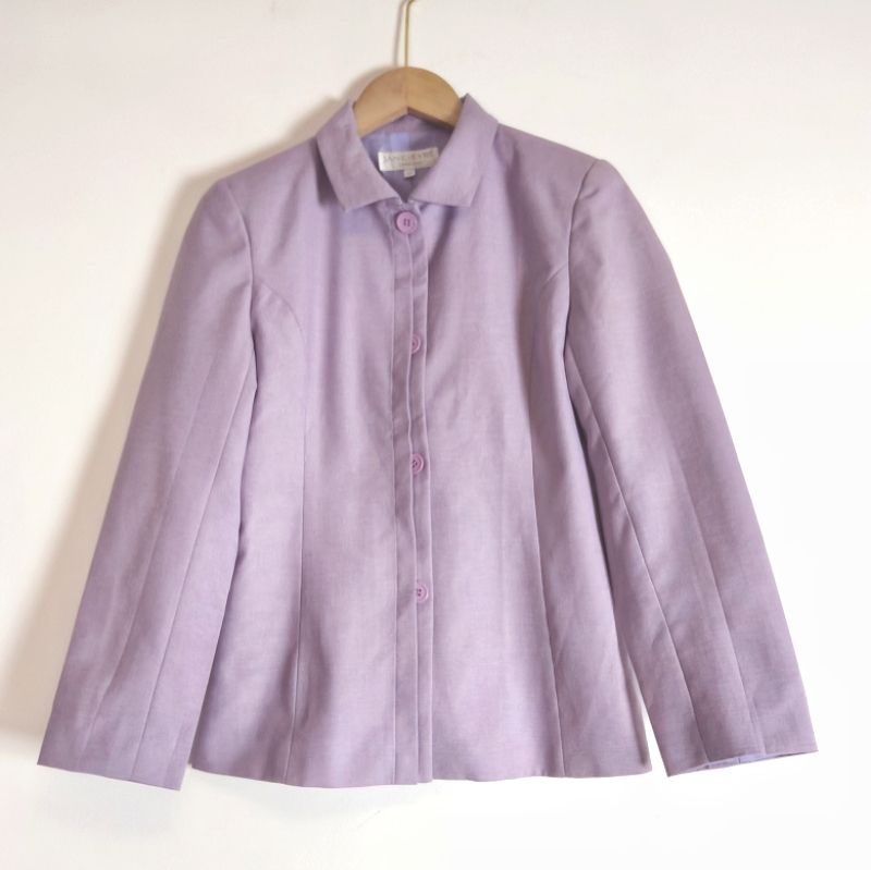 全新无吊牌瑕疵 浅紫罗兰外套上衣