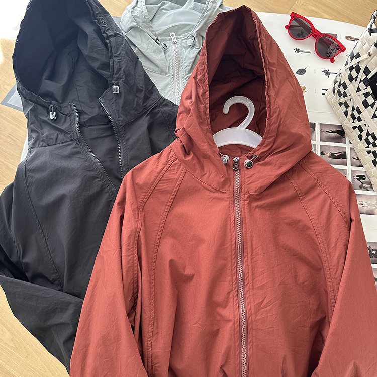 纯色连帽拉链外套抽绳透气防晒衣