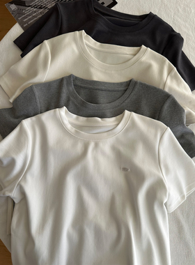 秋款磨毛感云朵绒小扣子设计韩版T恤女显瘦百搭圆领正肩短袖上衣