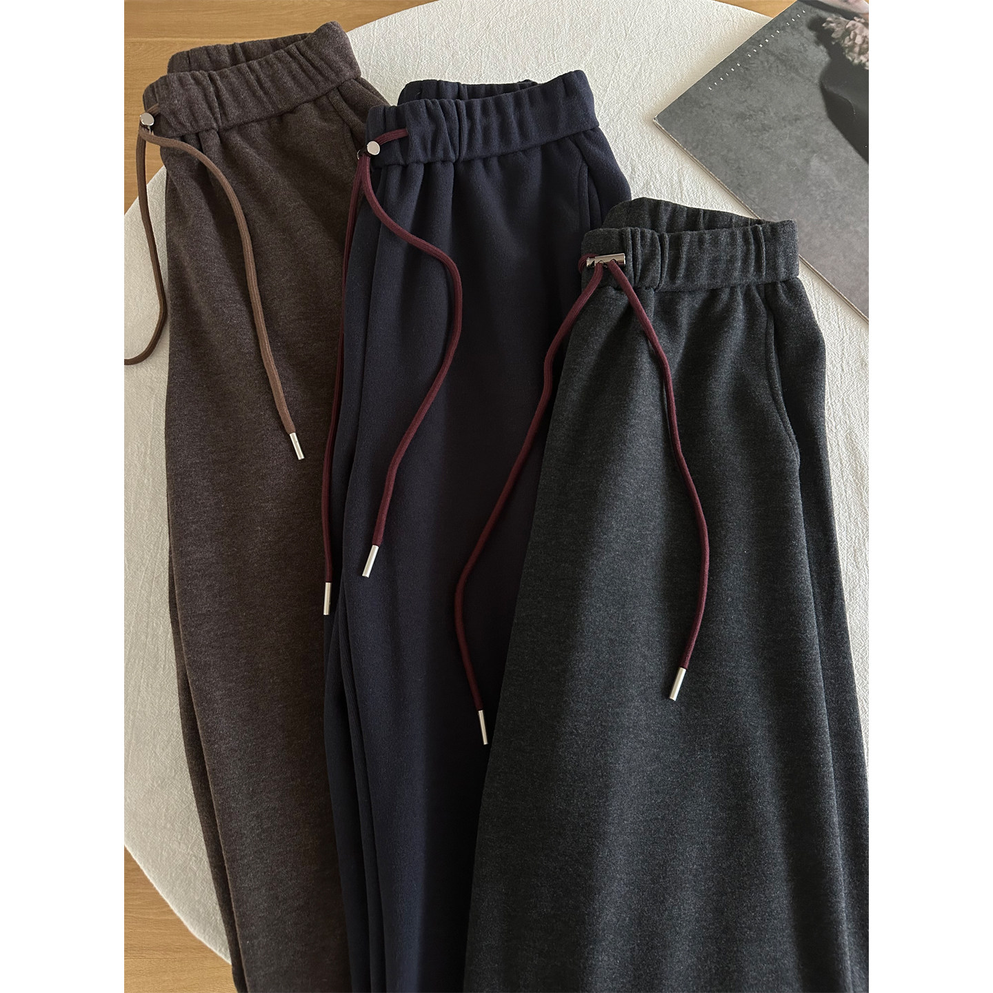 系带调节扣松紧腰弯刀裤女2025秋冬糯糯磨毛绒感休闲百搭直筒长裤,女装/女士精品,休闲裤,淘宝优惠券,粉丝福利购,淘宝优惠卷