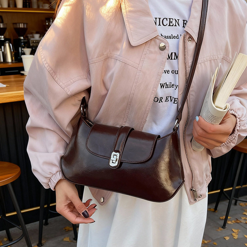 秋冬新款包包韩国小众通勤托特包大容量女高级感单肩斜挎包设计感