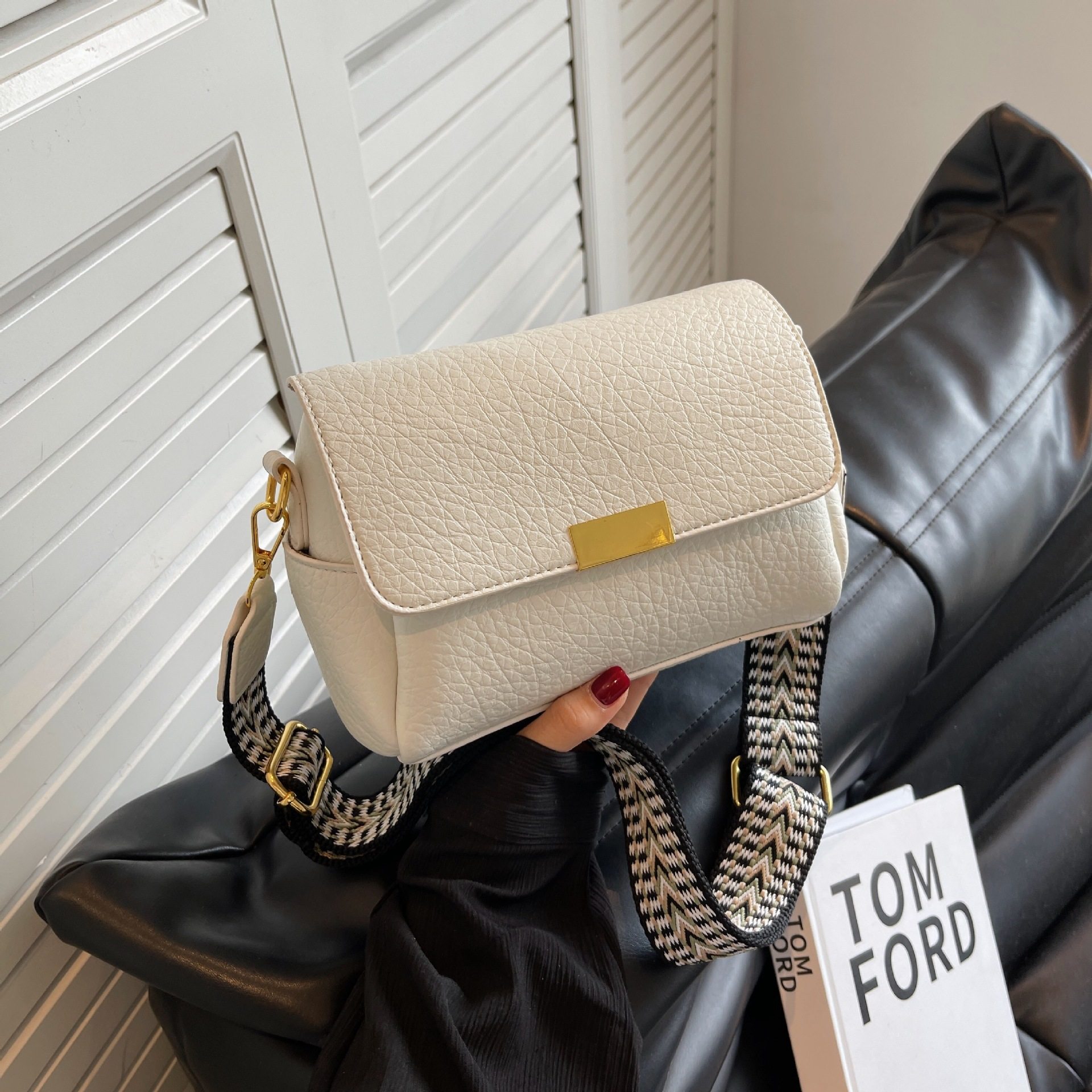 跨境时尚宽肩带斜挎包小香风复古单肩包流行洋气潮小方包背包百搭,箱包皮具/热销女包/男包,腋下包,淘宝优惠券,粉丝福利购,淘宝优惠卷