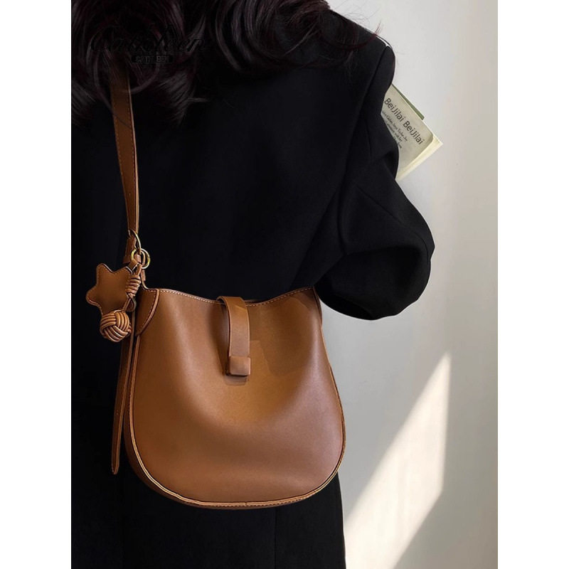 水桶包包女新款小众百搭单肩复古时尚大容量斜挎包手拎手提休闲潮,箱包皮具/热销女包/男包,水桶包,淘宝优惠券,粉丝福利购,淘宝优惠卷