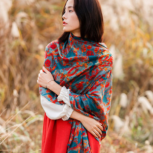 高端羊绒手感围巾围脖女薄款复古柔软羊毛超大旅行拍照披肩两用冬