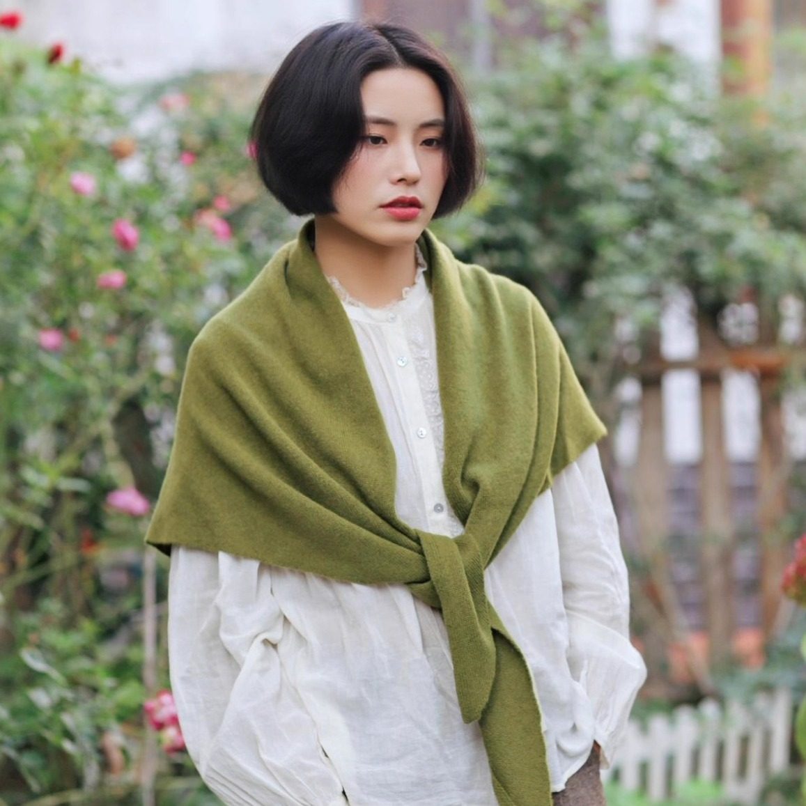 春季纯羊毛三角披肩个性围脖