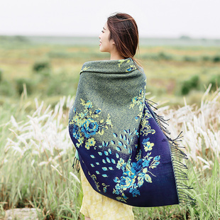 2025新款秋冬民族风大方巾旅游拍照披肩披巾两用保暖春秋围巾斗篷