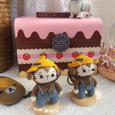 [成品]手工钩织创意小猴子玩偶复古风猴子钥匙扣包挂猴子玩偶