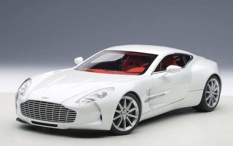 正品autoart奥拓18 阿斯顿马丁one 77 跑车合金汽车模型