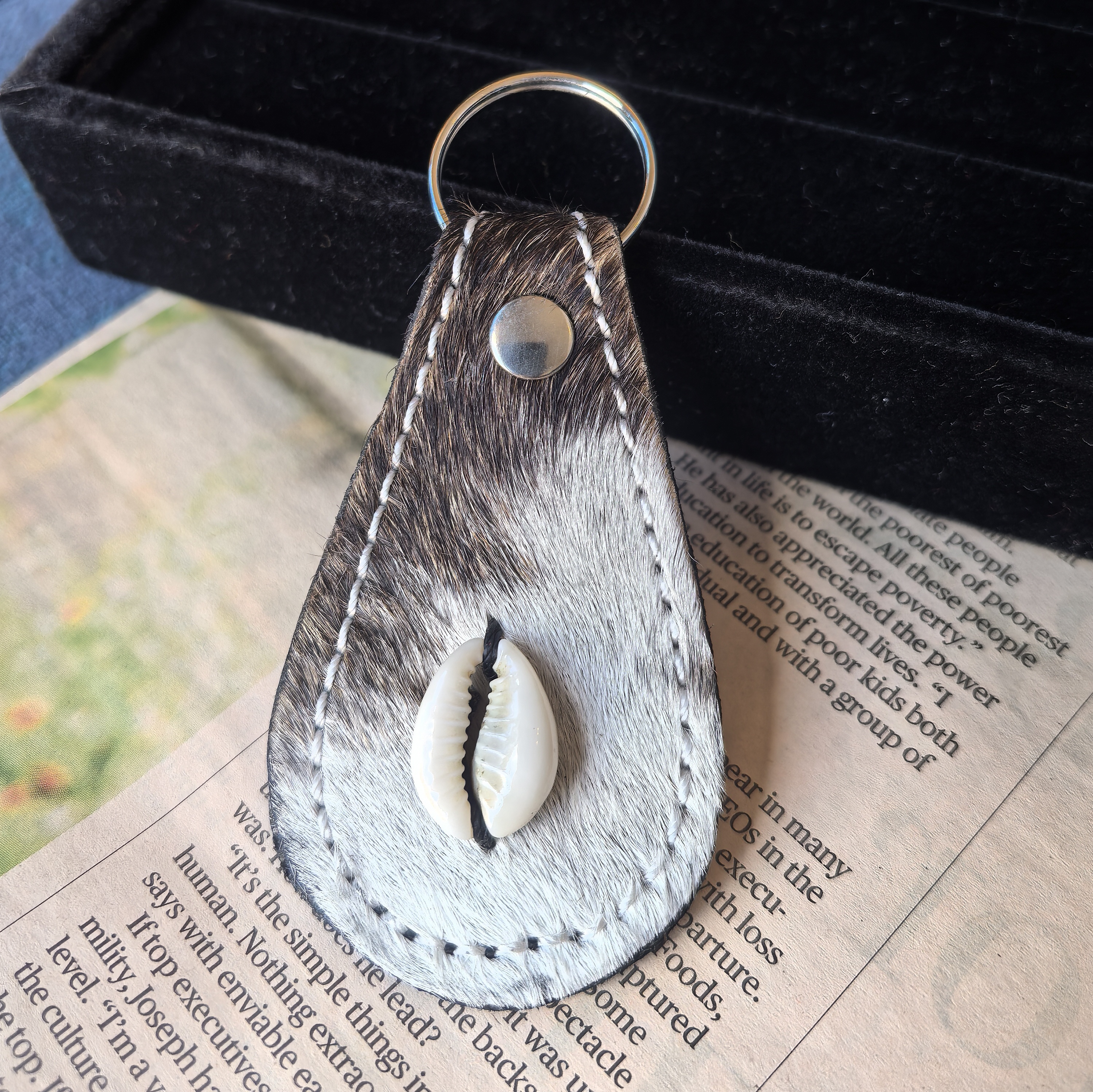 非洲特色牛皮毛一体钥匙扣