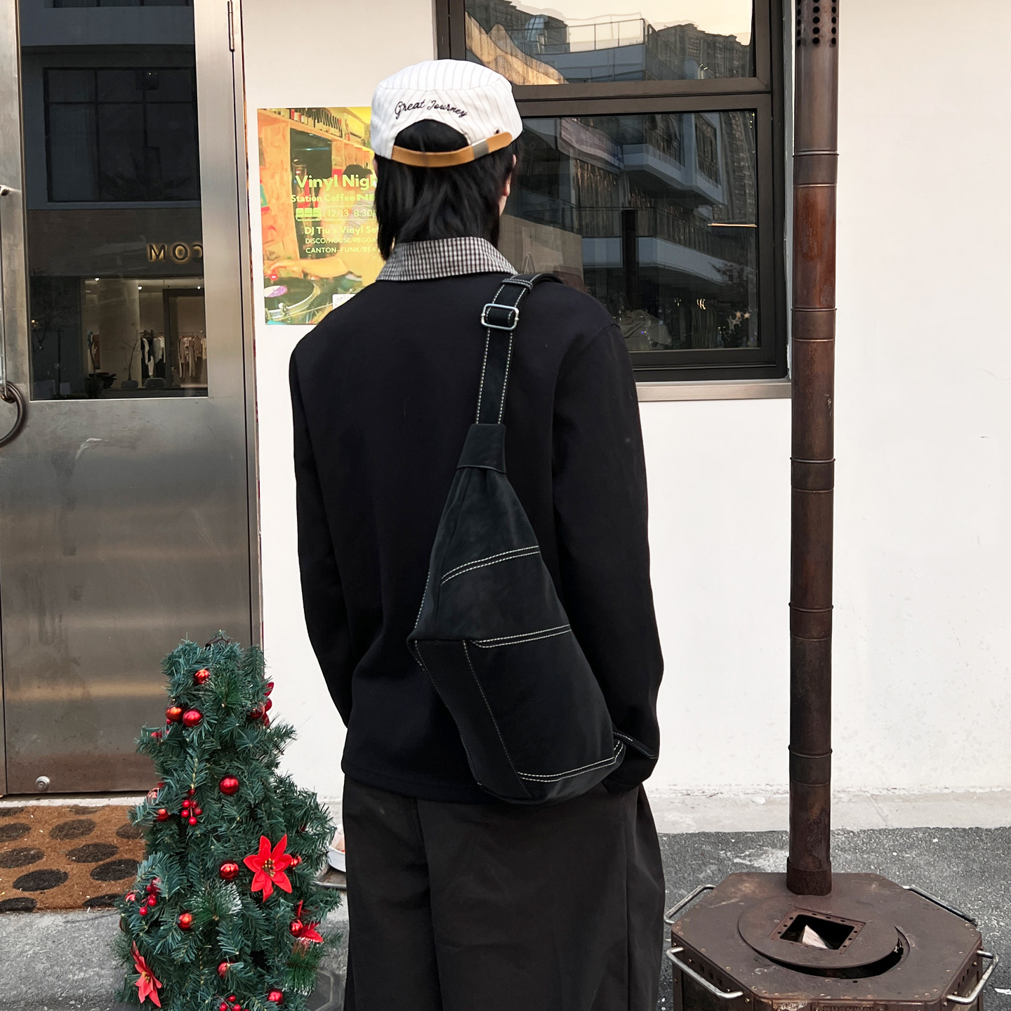 YUEN设计款暗黑系原宿松弛感慵懒风饺子包男女生牛角ins背包通勤