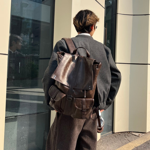 YUEN高级感复古休闲双肩包pu软皮书包翻盖男女生通勤旅行包大容量
