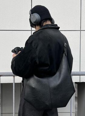 YUEN小众时髦复古单肩腋下手提挎包男女百搭托特pu休闲通勤流浪包